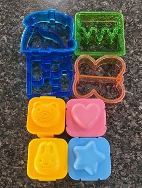 Kids Bento Box Egg Shaper Sandwich Shape Cutter Heart Dino Puzzle Star Bunny